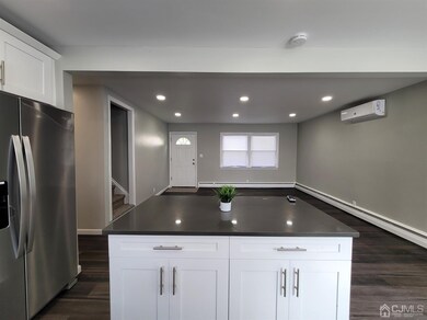 27 Spruce St, Carteret, NJ 07008 - photo 4