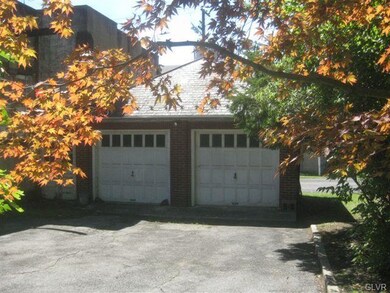 318 Washington St, Walnutport, PA 18088 - photo 3