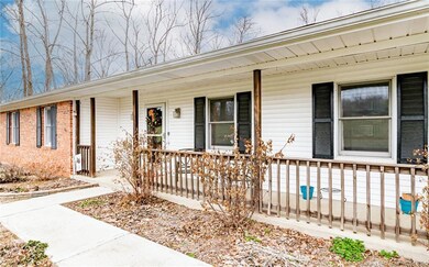 5700 Smith Rd, Floyds Knobs, IN 47119 - photo 3