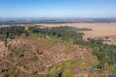 38733 Wildflower Next To Dr, Lebanon, OR 97355 - photo 2