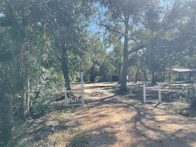 341 Cr 355, Elmaton, TX 77440 - photo 7