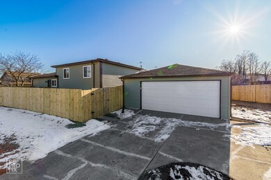 18142 Idlewild Dr, Country Club Hills, IL 60478 - photo 3