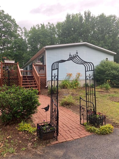 31 Bog Rd, Hillsborough, NH 03244 - photo 3