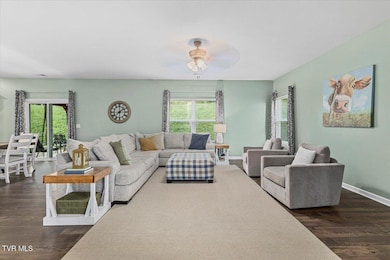 2492 Bridgeforth Crossing, Kingsport, TN 37664 - photo 3