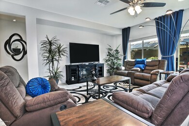 5715 W Autumn Vista Way-large-005-014-Li