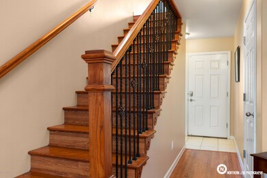 Stairway_Hallway_1
