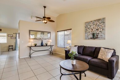 Family Room with 18x18