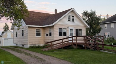 Front with shared driveway1755894186)IMG_1088.jpeg