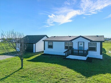 6108 Black Springs Ln, Joshua, TX 76058 - photo 2