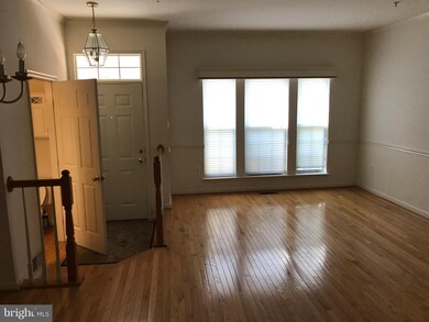 6027 Madison Overlook Ct, Falls Church, VA 22041 - photo 3