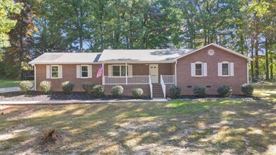 1437 Plantation Cir, Asheboro, NC 27205 - photo 2