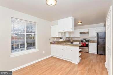 10600 High Beam Ct, Columbia, MD 21044 - photo 5