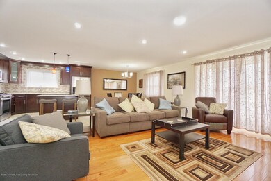394 Leverett Ave, Staten Island, NY 10308 - photo 7