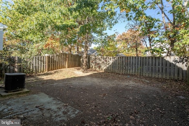 9613 Dominion Forest Cir, Fredericksburg, VA 22408 - photo 5