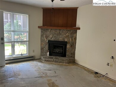 176 Royal Oaks Dr unit 115, Blowing Rock, NC 28605 - photo 4