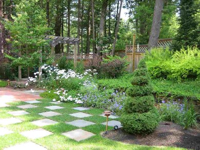 11 Paddington Dr, Saratoga Springs, NY 12866 - photo 3