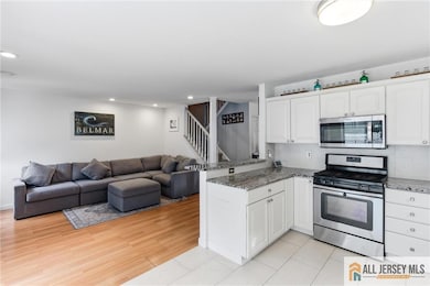 207 Windsong Cir unit 4, East Brunswick, NJ 08816 - photo 6