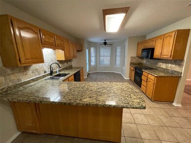 1800 Pecan St, Bonham, TX 75418 - photo 5