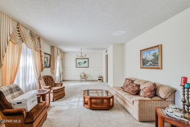 10915 Bella Vista Dr, El Paso, TX 79935 - photo 3