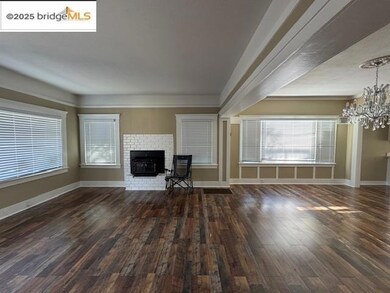 711 W 4th St, Antioch, CA 94509 - photo 5