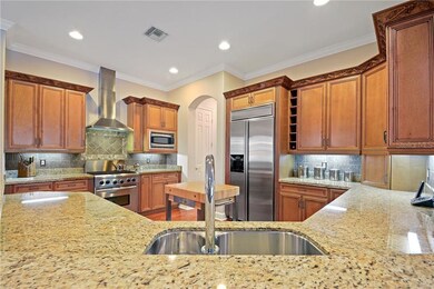 Fantastic Storage space in kitchen