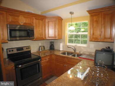 11808 Cleaver Dr, Bowie, MD 20721 - photo 7