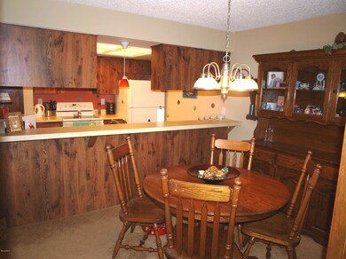 Delys-Dining Area
