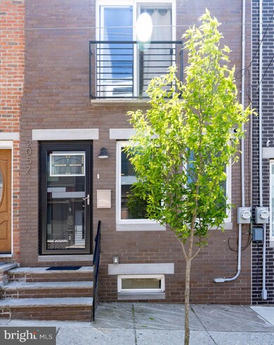 2052 Fernon St, Philadelphia, PA 19145 - photo 2