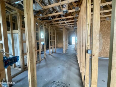 004 Long hallway upon entry