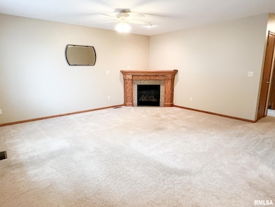 1138 Breeze Way unit 21A, Washington, IL 61571 - photo 7