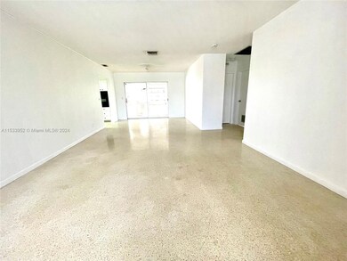713 SW 6th Terrace, Hallandale Beach, FL 33009 - photo 4