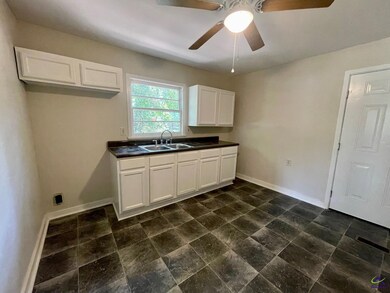 4414 Pharr Ave, Macon, GA 31204 - photo 2