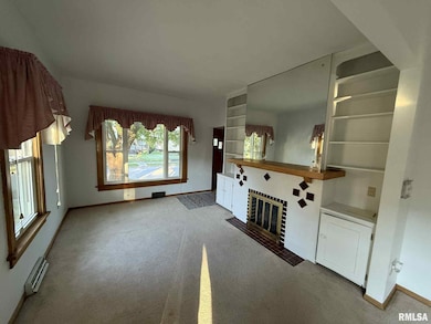 1849 44th St, Rock Island, IL 61201 - photo 5