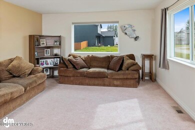 05-Living Room_DMD_6366