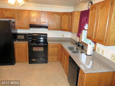 2807 Fillmore Dr, Chambersburg, PA 17201 - photo 6