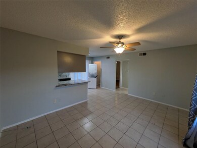 8038 Cambridge Cir unit A, White Settlement, TX 76108 - photo 2