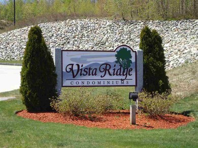 2 Crestview Cir unit 94, Londonderry, NH 03053 - photo 4