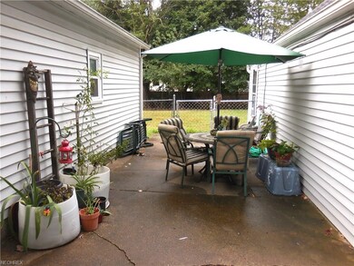 785 Mohawk Trail, Akron, OH 44312 - photo 6