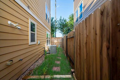 3304 Masters Point Dr, Houston, TX 77091 - photo 7