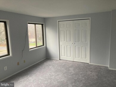 9285 Chadburn Place, Montgomery Village, MD 20886 - photo 7