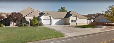 Garage & Shop