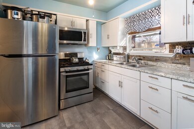 2127 Columbia Place, Hyattsville, MD 20785 - photo 5