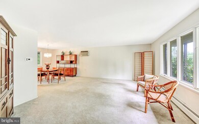 568 Mccarty Dr, Furlong, PA 18925 - photo 4