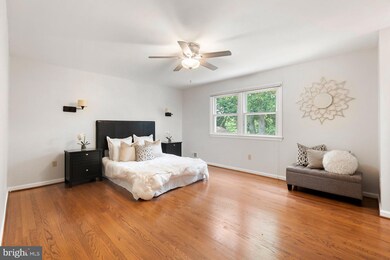 12809 Peace Dr, Fort Washington, MD 20744 - photo 2