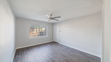 2717 Patricia Ln unit B, Garland, TX 75041 - photo 4