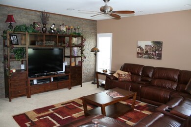 368 Oakmont St, Oregon, WI 53575 - photo 2