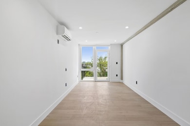 unlisted-address, Jackson Heights, NY 11372 - photo 2