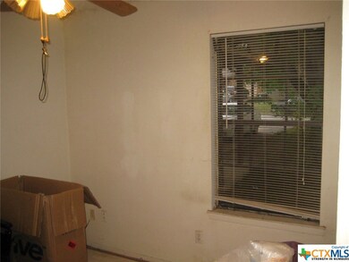 1908 Nevada St, San Marcos, TX 78666 - photo 3