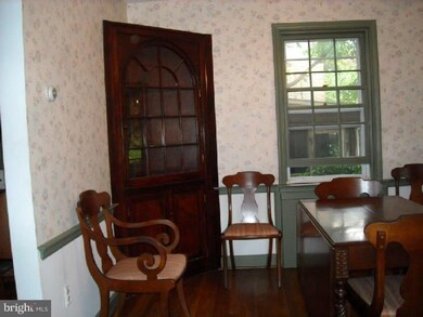 105 W 35th St, Reading, PA 19606 - photo 4