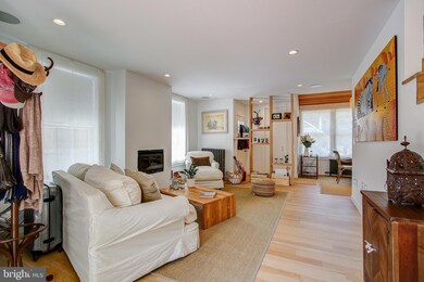 7509 Carroll Ave, Takoma Park, MD 20912 - photo 4